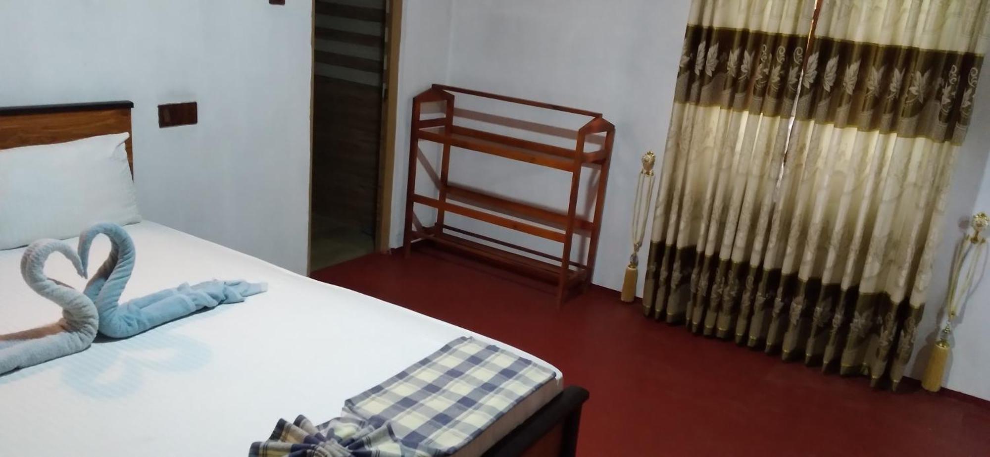 Soma Cabana, Homestay & Restaurant Tangalle Exterior foto
